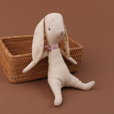 Doudou Bébé Lapin en Peluche