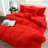 Parure de lit rouge effet fourrure