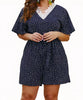 Combishort en mousseline de soie bleu marine à pois, parfait pour un look élégant et confortable de la boutique ChicMode.