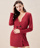 Combinaison shorty rouge décolleté à manches longues