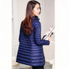 Doudoune bleu foncé mi-longue et cintrée pour femme