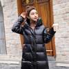 Doudoune noire longue et fine à col haut pour femme