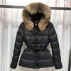 Doudoune noire cintrée à capuche pour femme